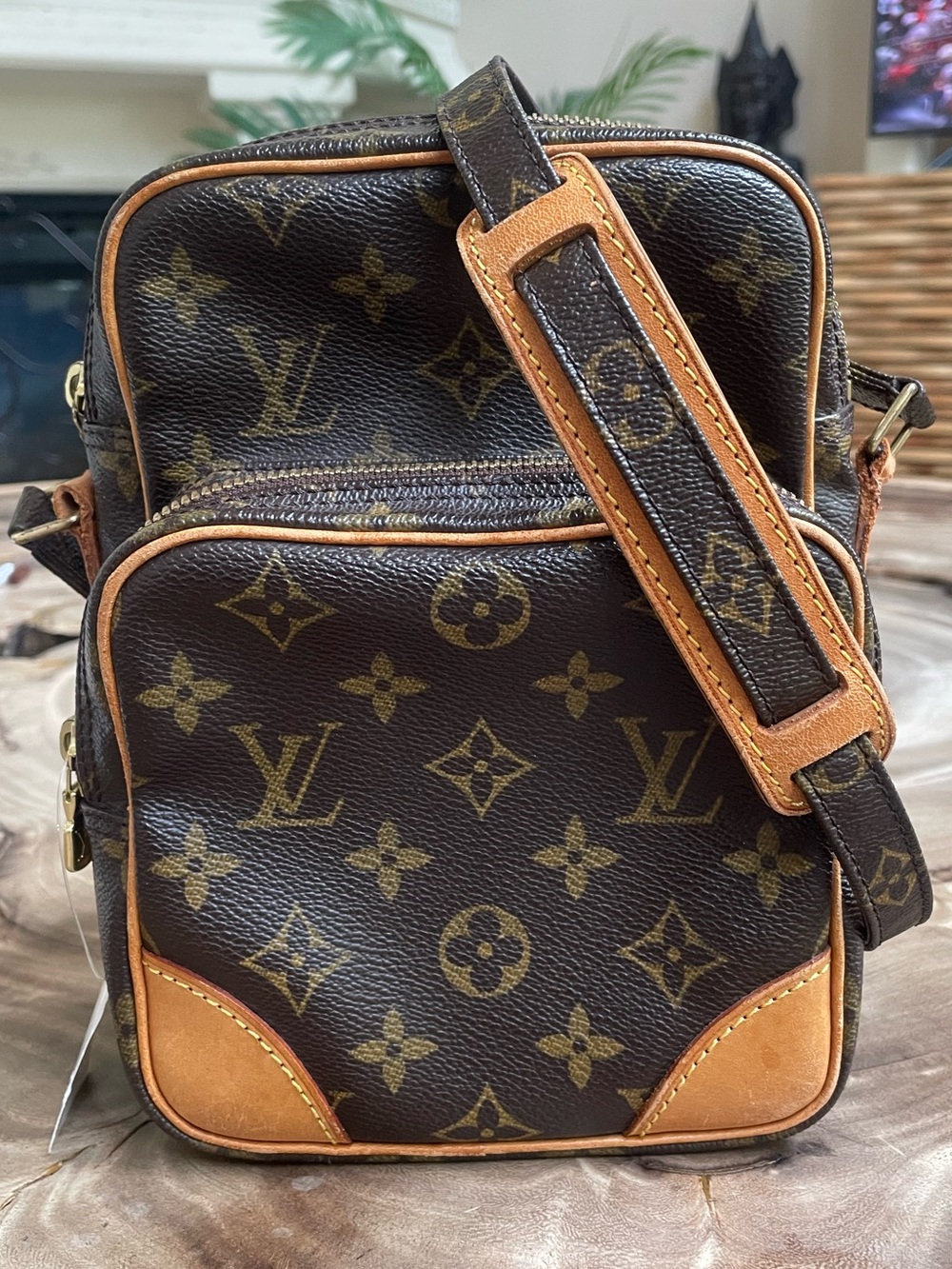Louis Vuitton Classic Amazone crossbody bag monogram
